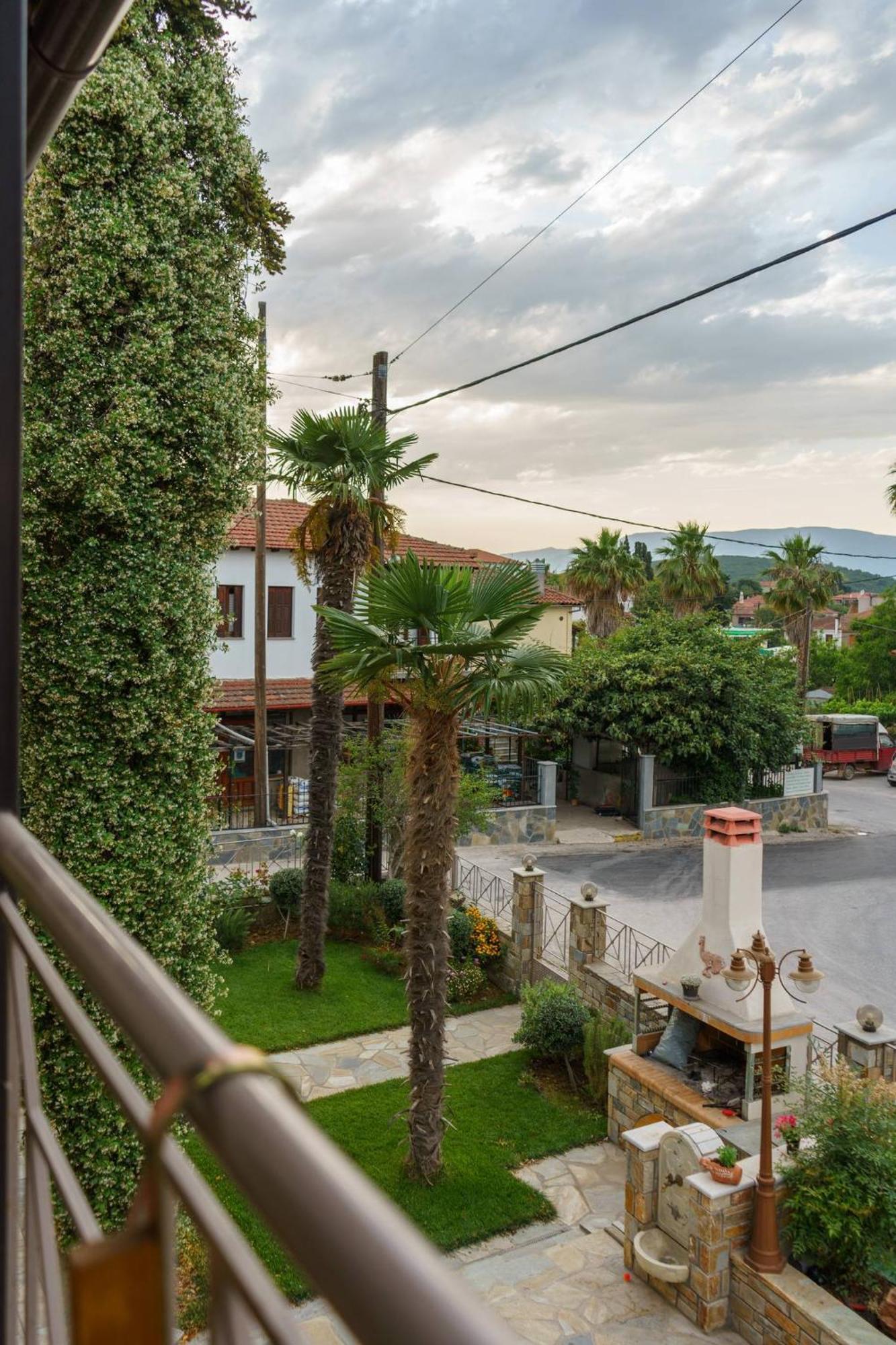 Melina'S Studios Argalastí Exterior foto